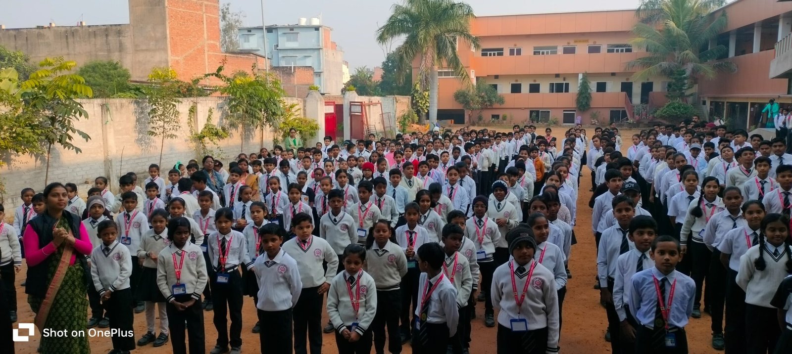 Kids Care English School campus and school life photo 7